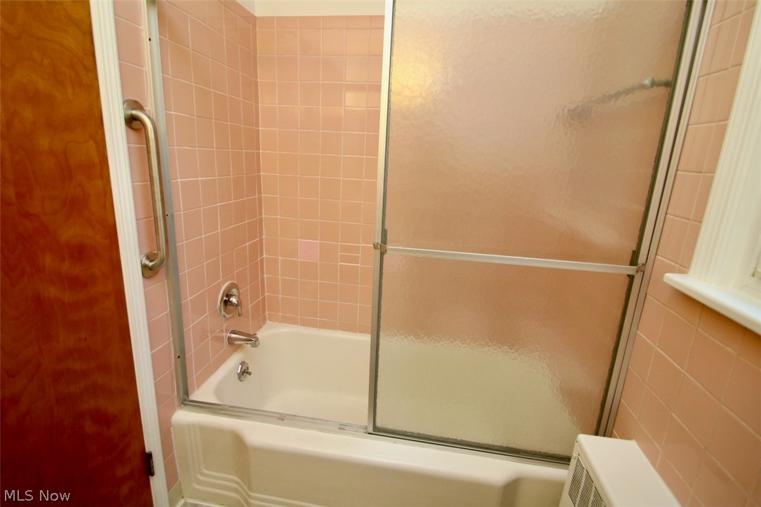 211 Meriden Road Painesville, OH 44077 - Photo 13 of 29 Gallery Image 13