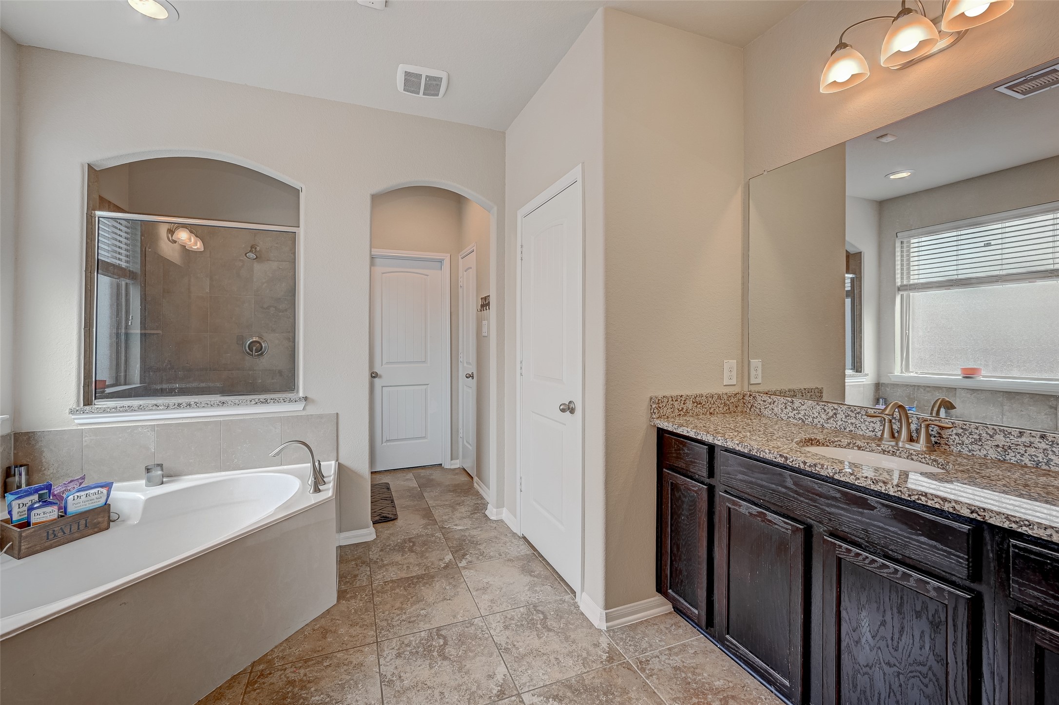 9526 Bonbrook Bend Lane Rosenberg, TX 77469 - Photo 18 of 36 Gallery Image 18