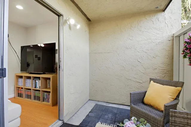 $399,980 | 259 North Capitol Avenue, Unit 102, San Jose, CA 95127