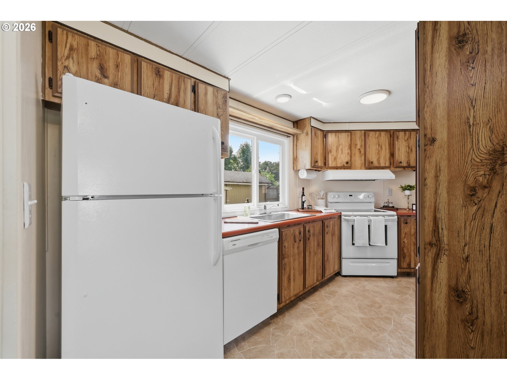 658 South 57th Street, Unit 35 Springfield, OR 97478 - Photo 11 of 35 Kitchen