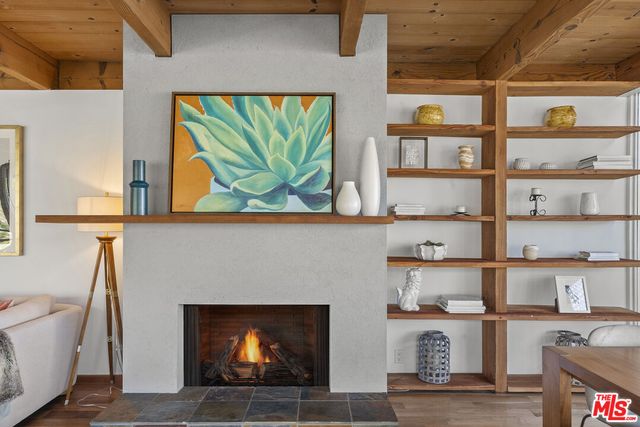 $13,000 | 9119 Thrasher Avenue, Los Angeles, CA 90069