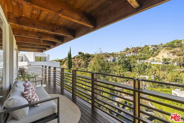 $13,000 | 9119 Thrasher Avenue, Los Angeles, CA 90069