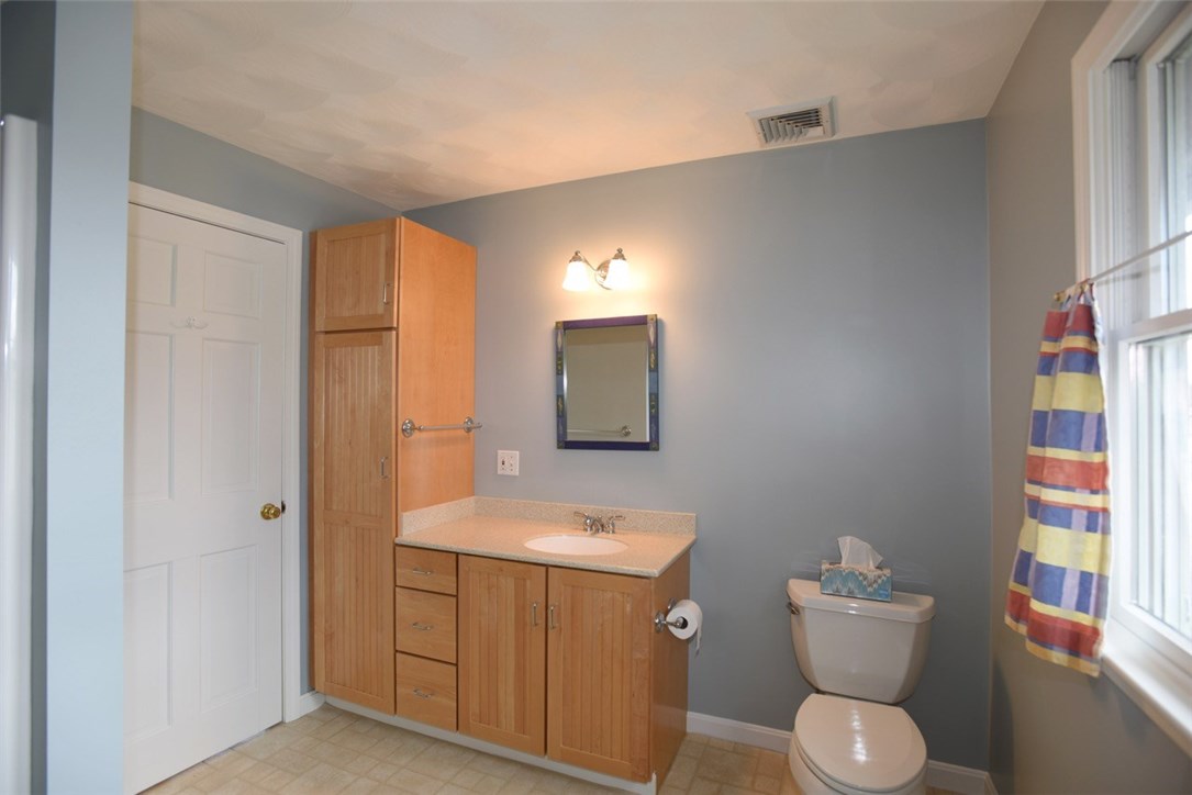 155 Conanicus Road Narragansett, RI 02882 - Photo 18 of 22