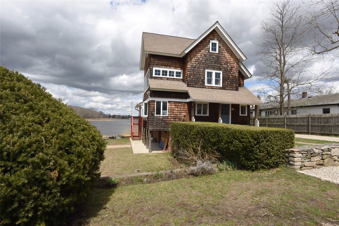 155 Conanicus Road Narragansett, RI 02882 - Photo 2 of 22