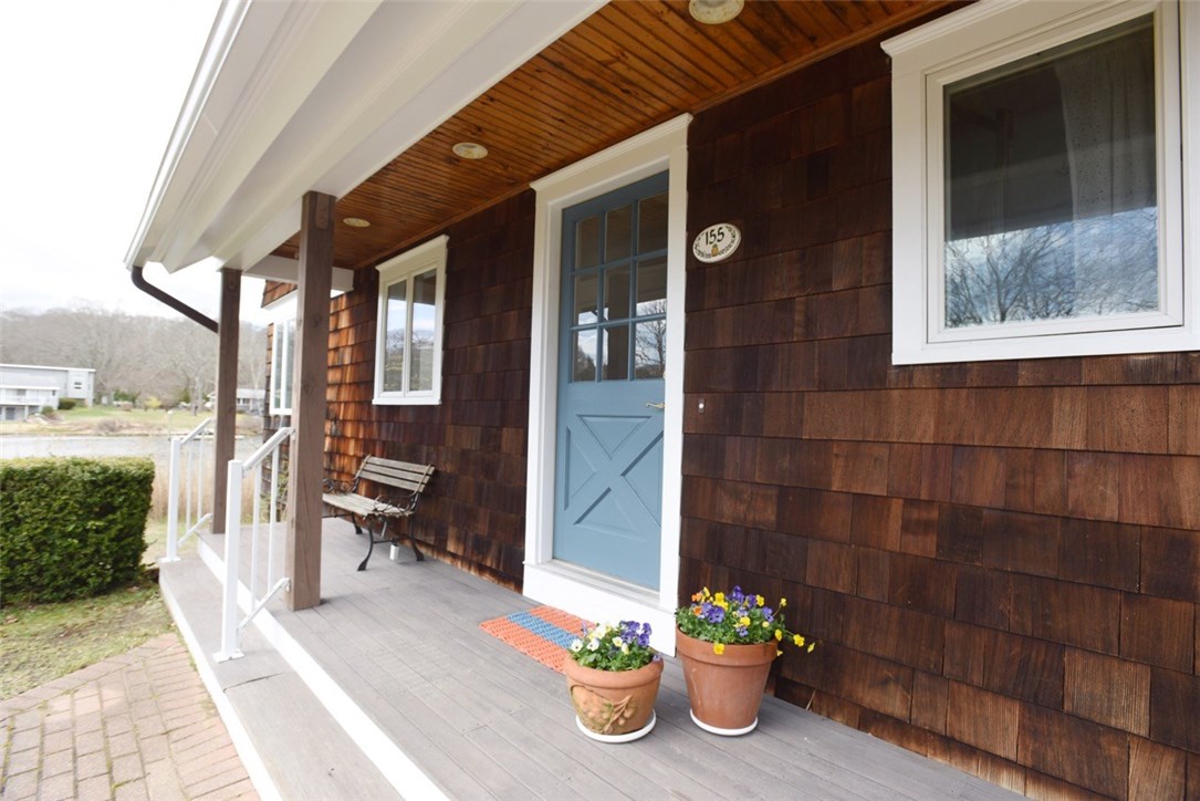 155 Conanicus Road Narragansett, RI 02882 - Photo 4 of 22