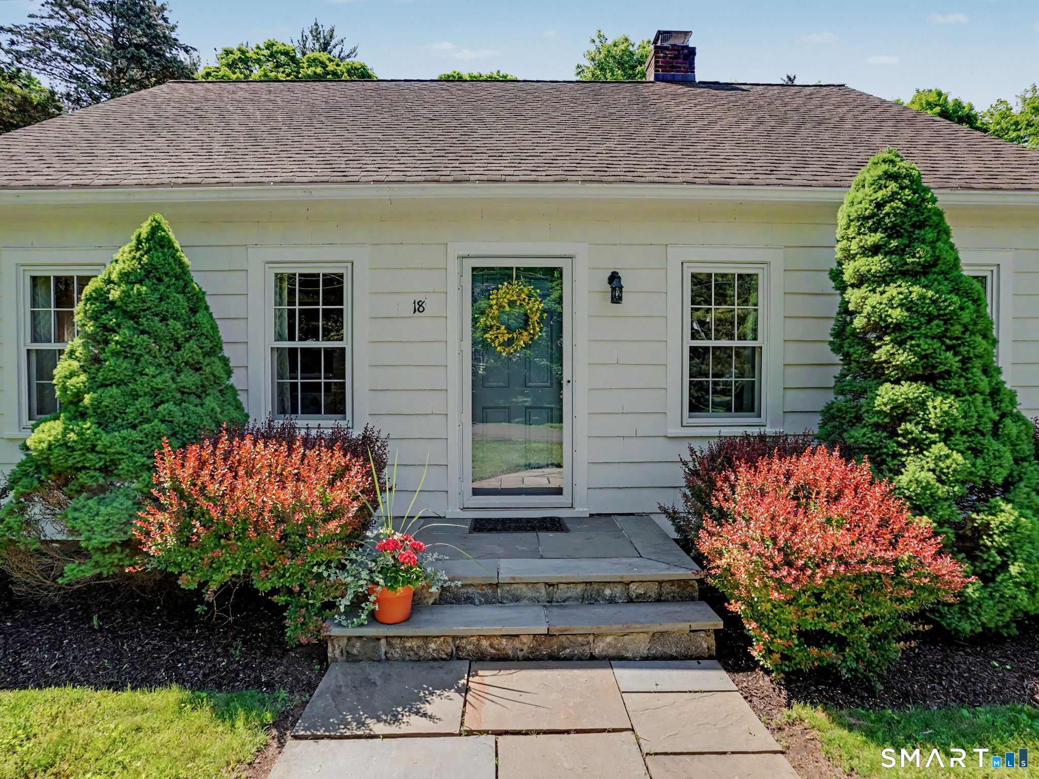 18 Deerfield Road Wilton, CT 06897 - Photo 3 of 40