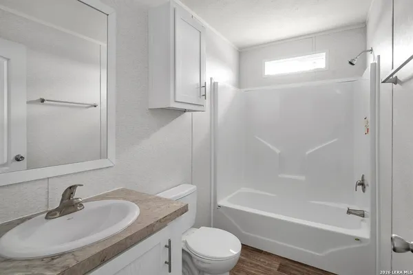 $2,200 | 5161 Cr302, Floresville, TX 78114