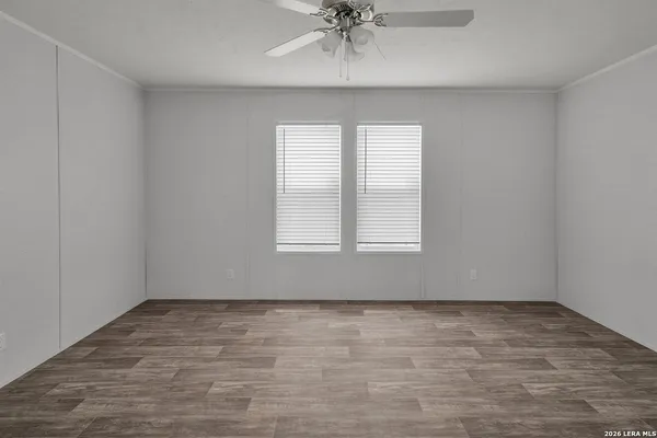 $2,200 | 5161 Cr302, Floresville, TX 78114