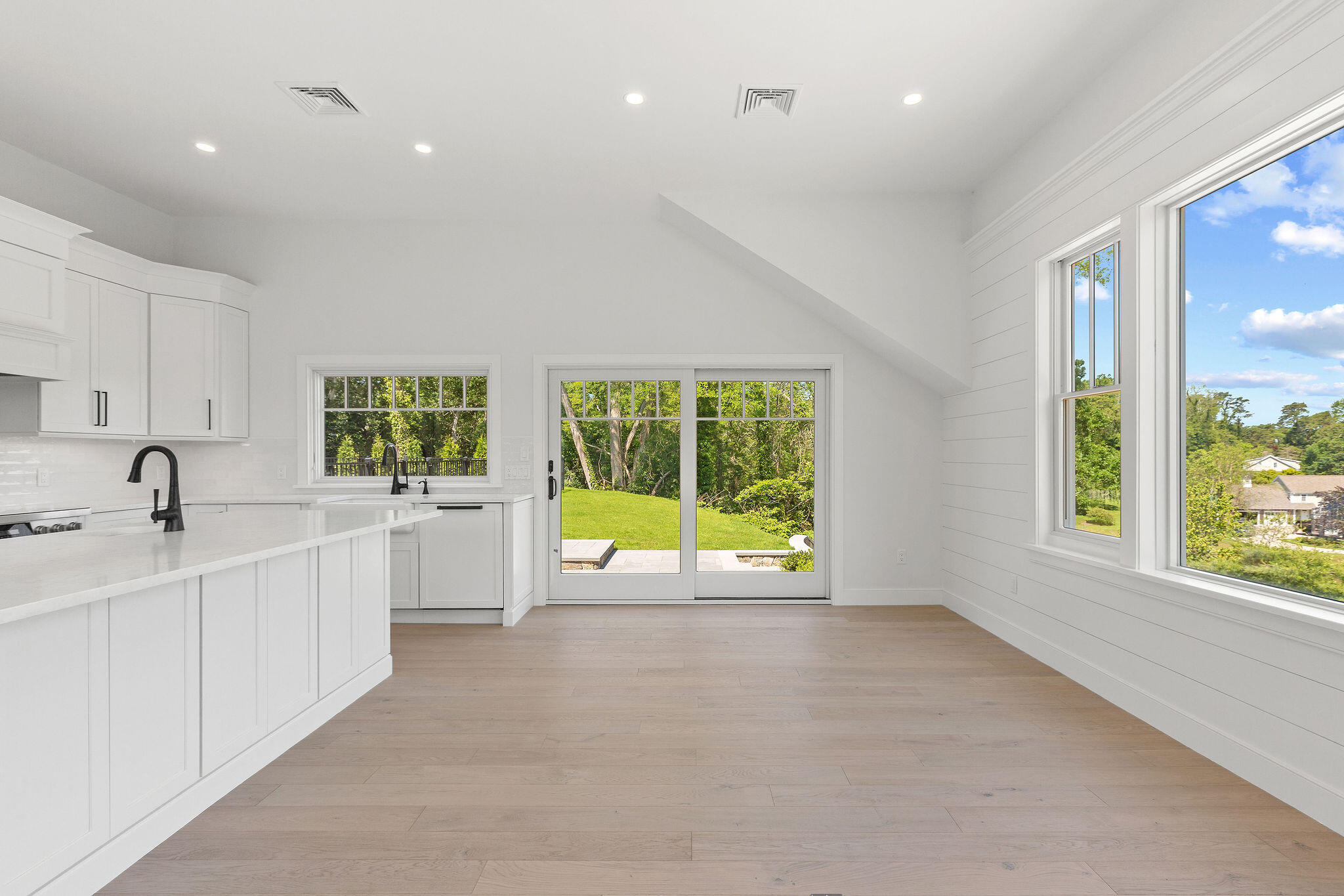 136 Monument Road Orleans, MA 02653 - Photo 37 of 97 136MonumentRd-34