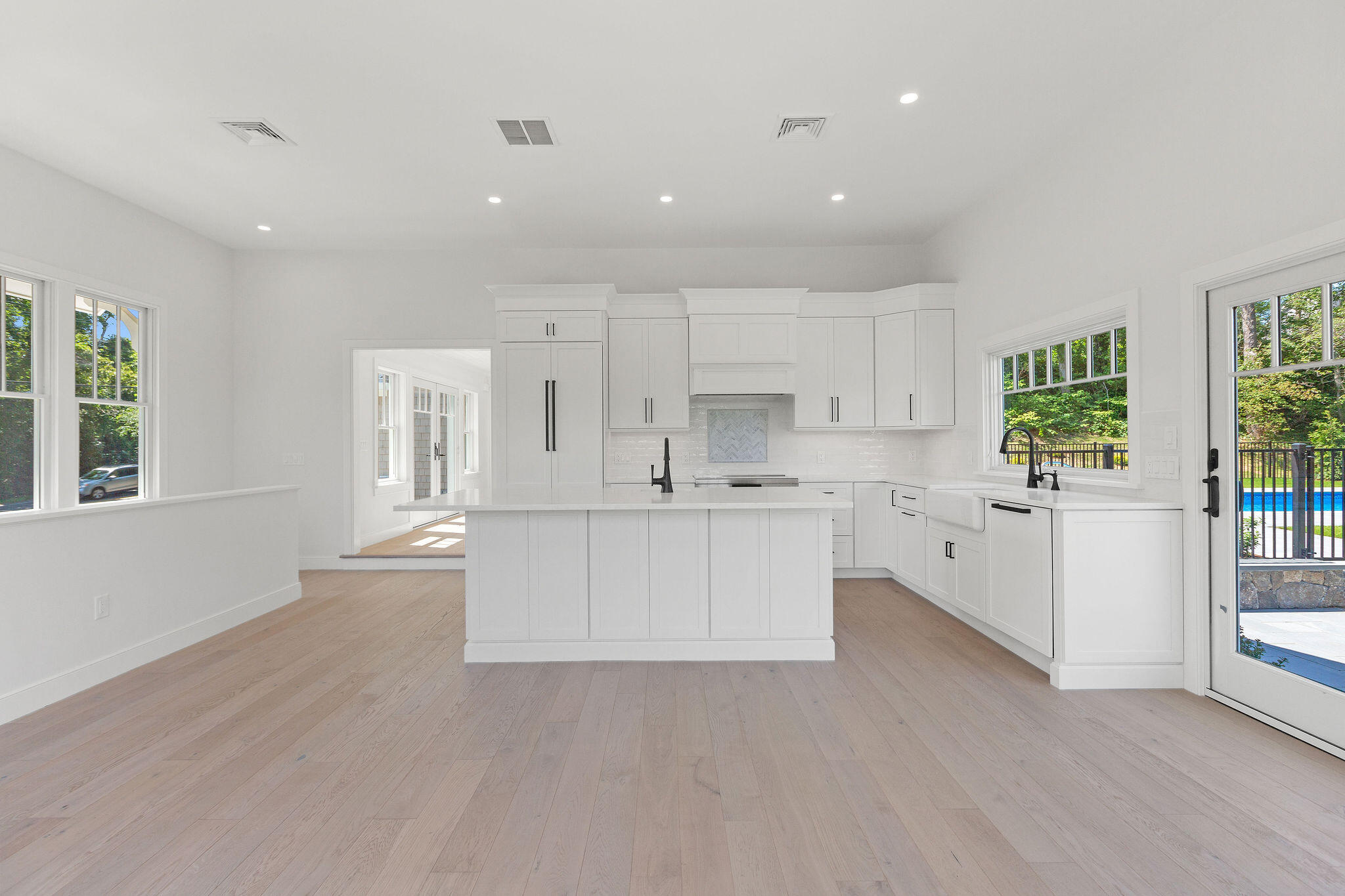 136 Monument Road Orleans, MA 02653 - Photo 39 of 97 136MonumentRd-36