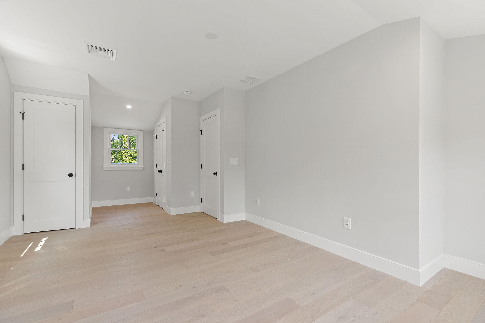 136 Monument Road Orleans, MA 02653 - Photo 72 of 97 136MonumentRd-67