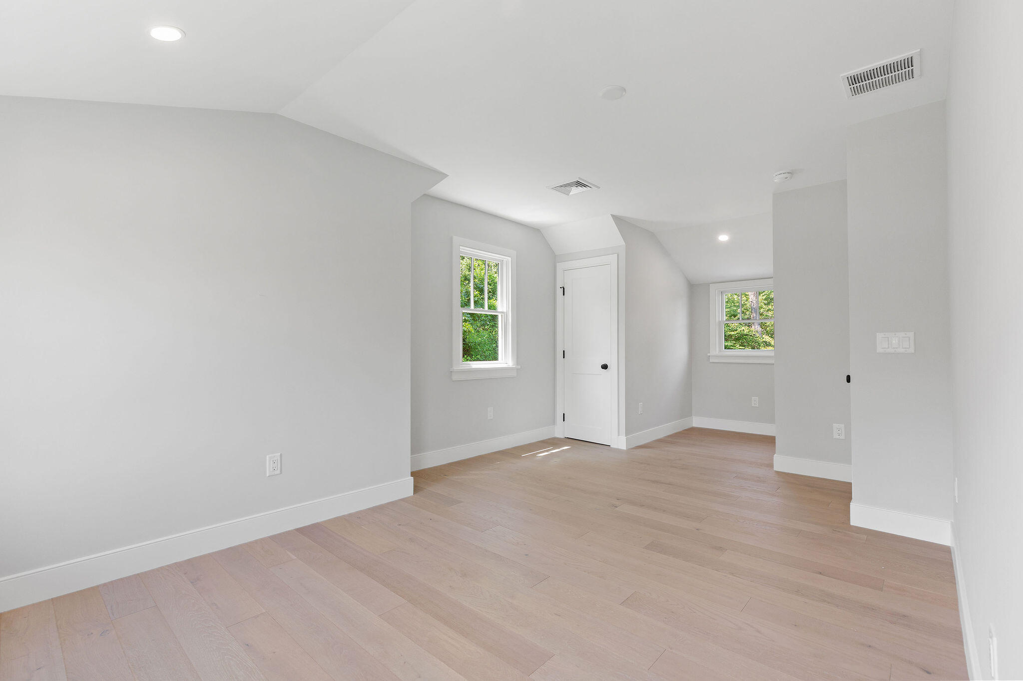 136 Monument Road Orleans, MA 02653 - Photo 74 of 97 136MonumentRd-69