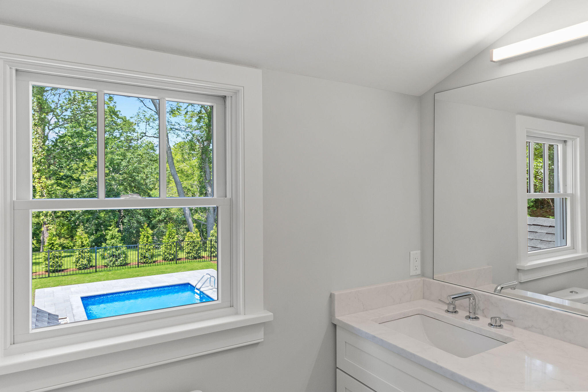 136 Monument Road Orleans, MA 02653 - Photo 76 of 97 136MonumentRd-71