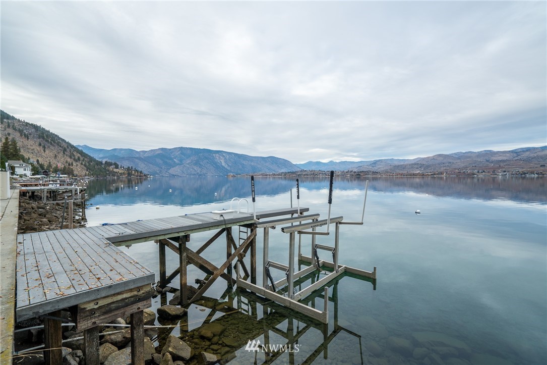 2720 South Lakeshore Road Chelan, WA 98816 - Photo 4 of 25 Gallery Image 4