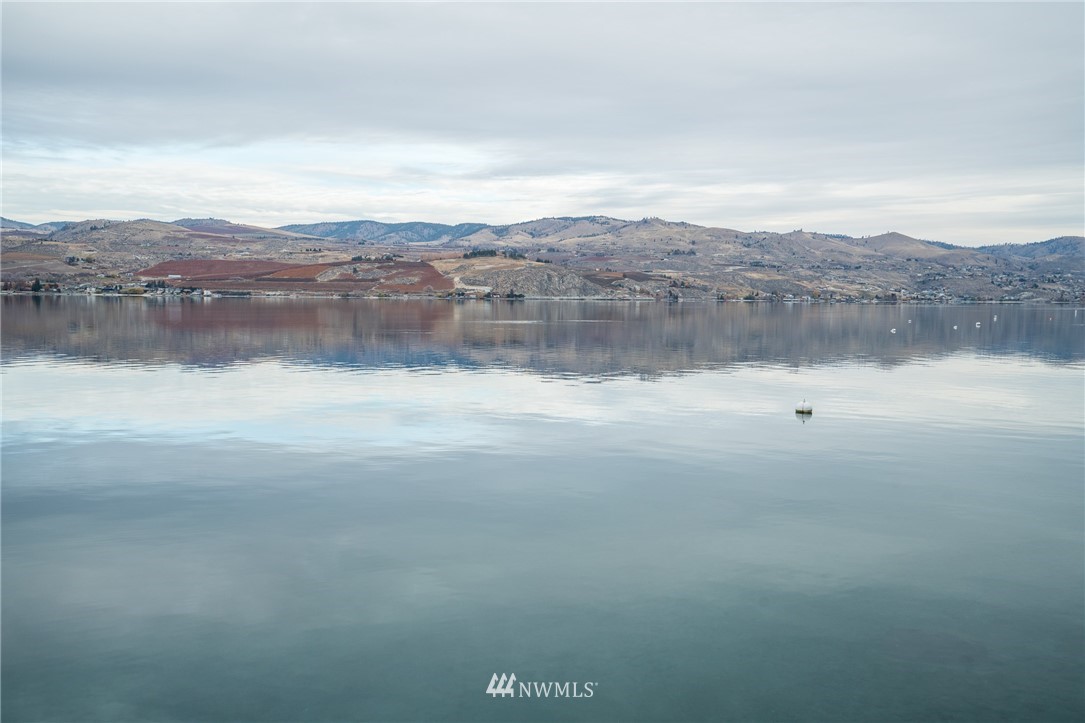 2720 South Lakeshore Road Chelan, WA 98816 - Photo 6 of 25 Gallery Image 6