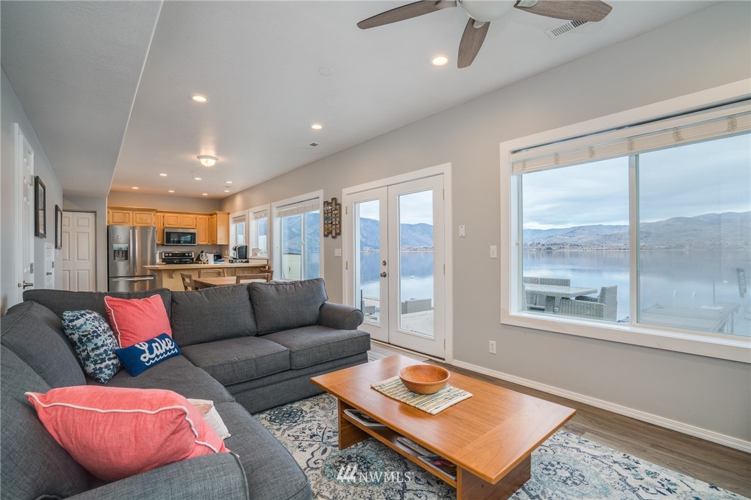 2720 South Lakeshore Road Chelan, WA 98816 - Photo 7 of 25 Gallery Image 7