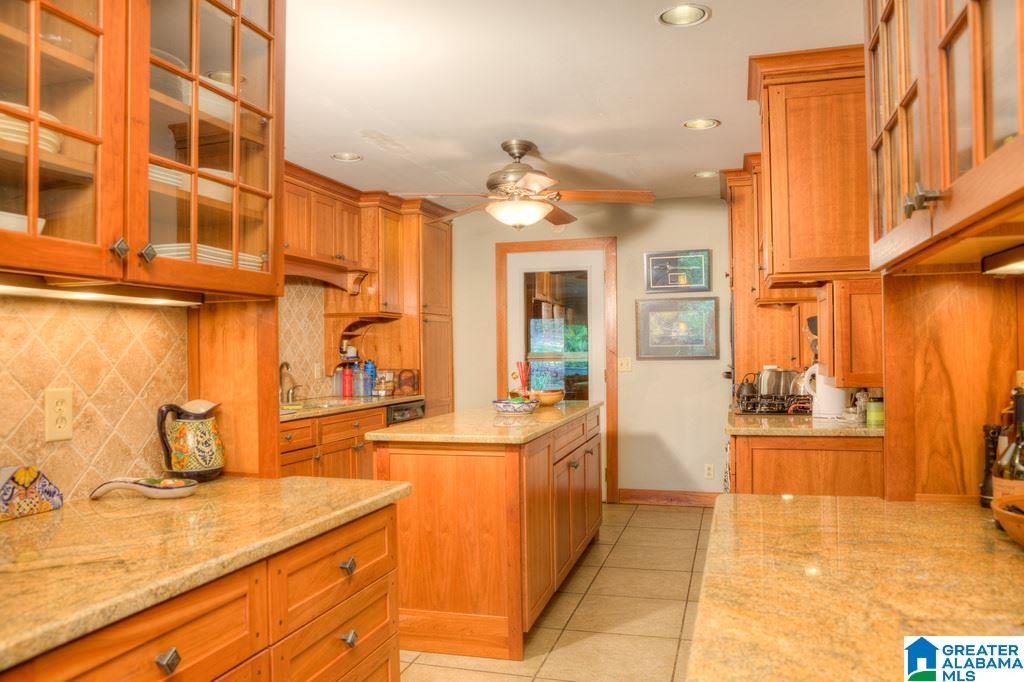 2805 Shades Crest Road Birmingham, AL 35216 - Photo 19 of 41