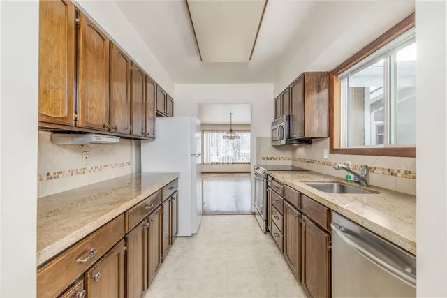 $425,000 | 2822 South Pittsburg Circle, Spokane, WA 99203