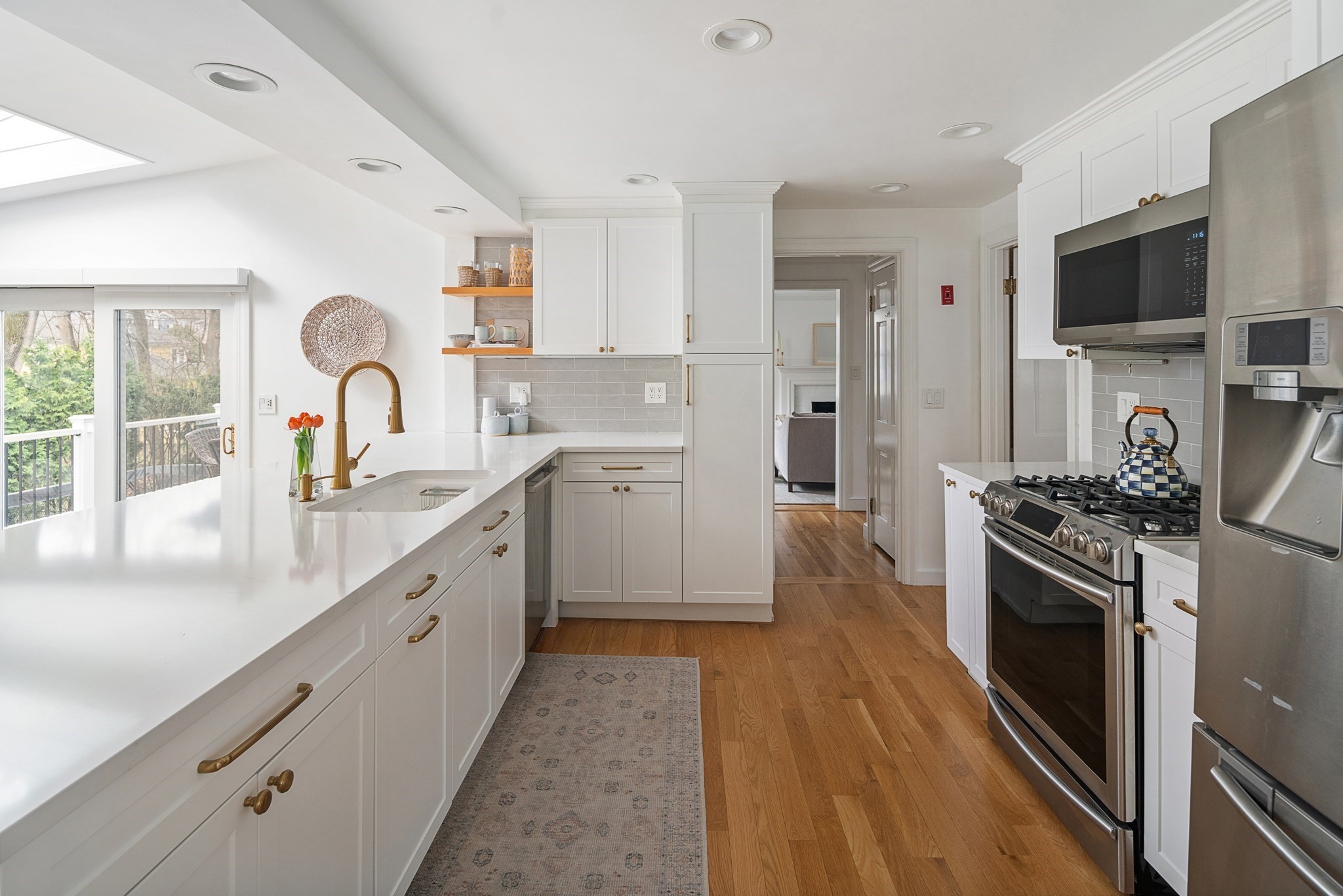 39 River Glen Road Wellesley, MA 02481 - Photo 5 of 34 Gallery Image 5