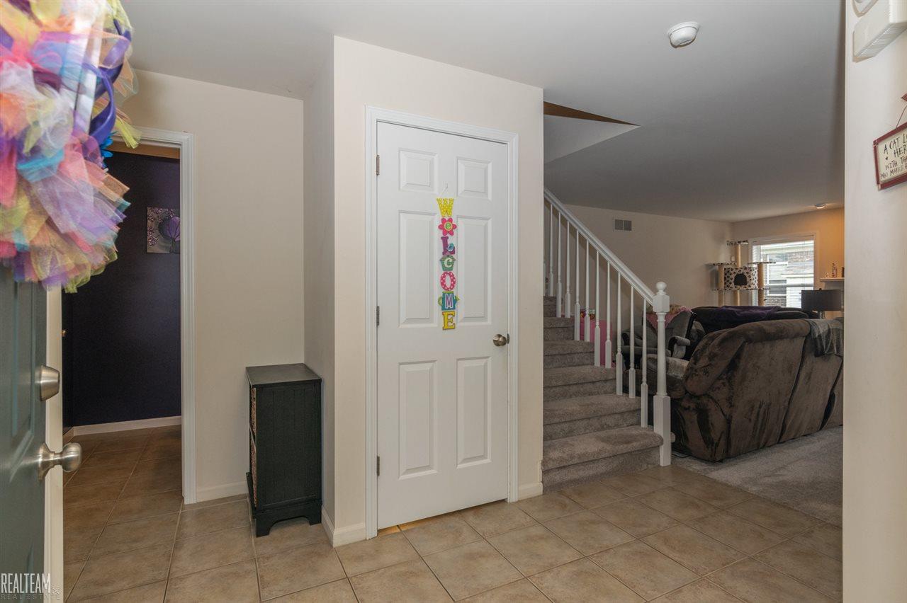45685 Rathmore Drive Macomb, MI 48044 - Photo 2 of 26 31365331-2.JPG