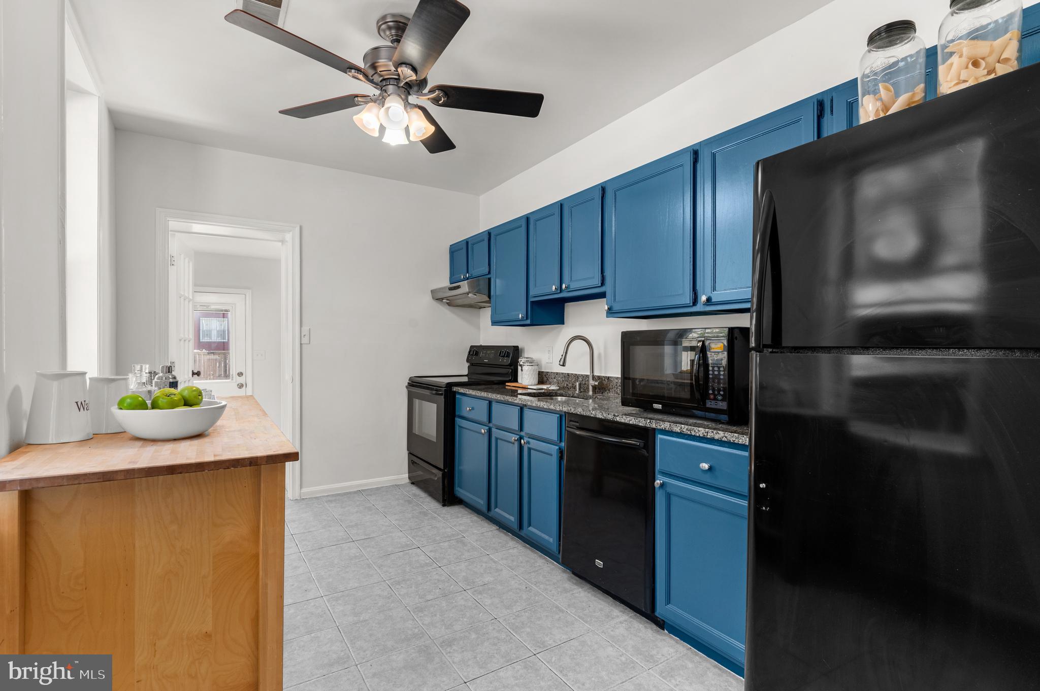 927 4th Street Northeast Washington, DC 20002 - Photo 7 of 18 Kitchen