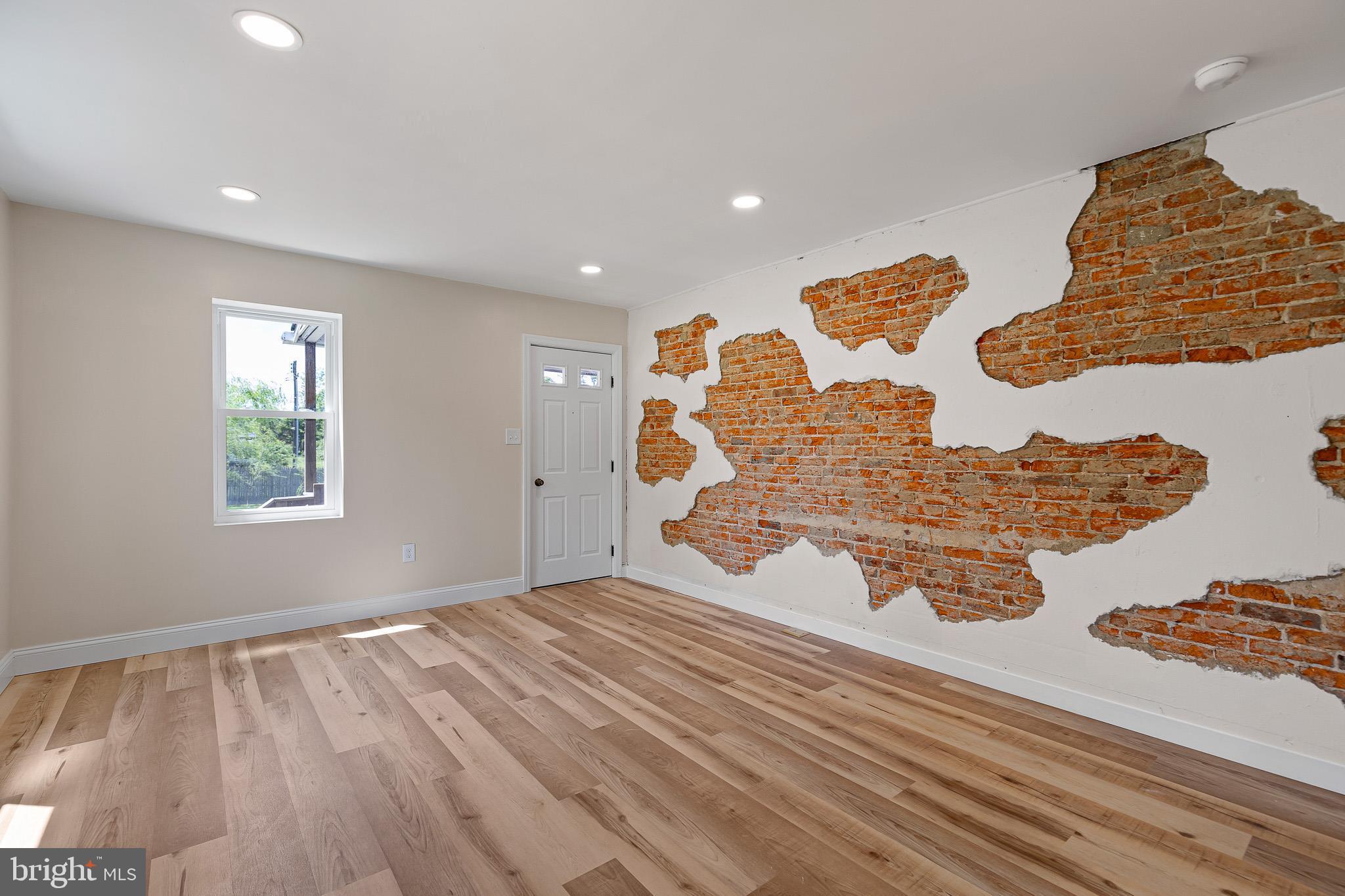 563 Rosedale Road Kennett Square, PA 19348 - Photo 7 of 18 Entertainment wall