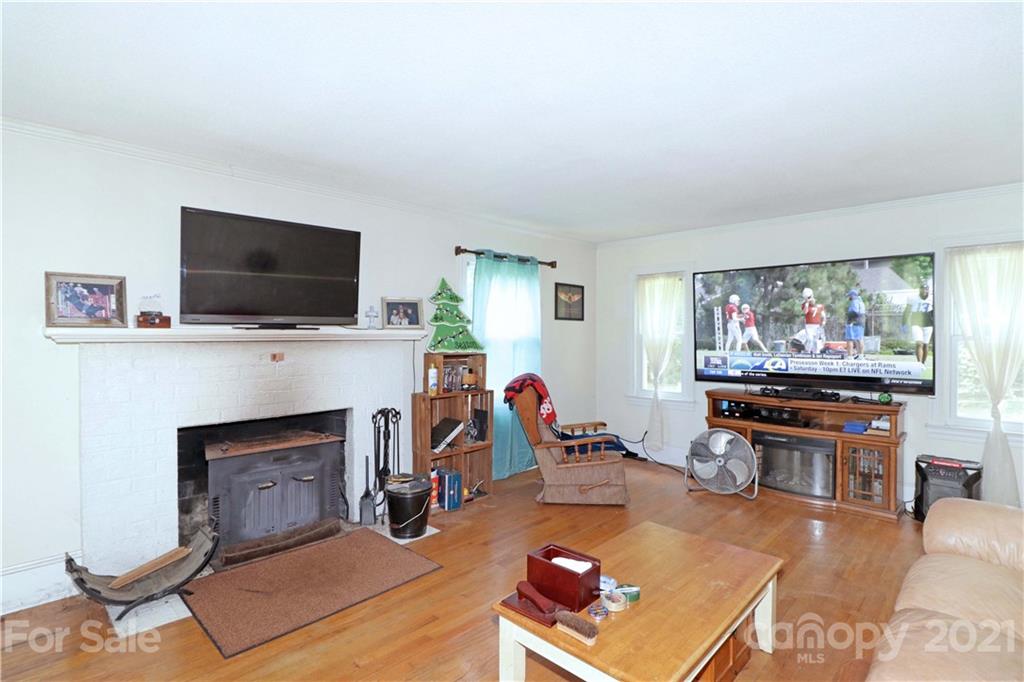 1501 Smith Farm Road Stony Point, NC 28678 - Photo 12 of 38 Gallery Image 12