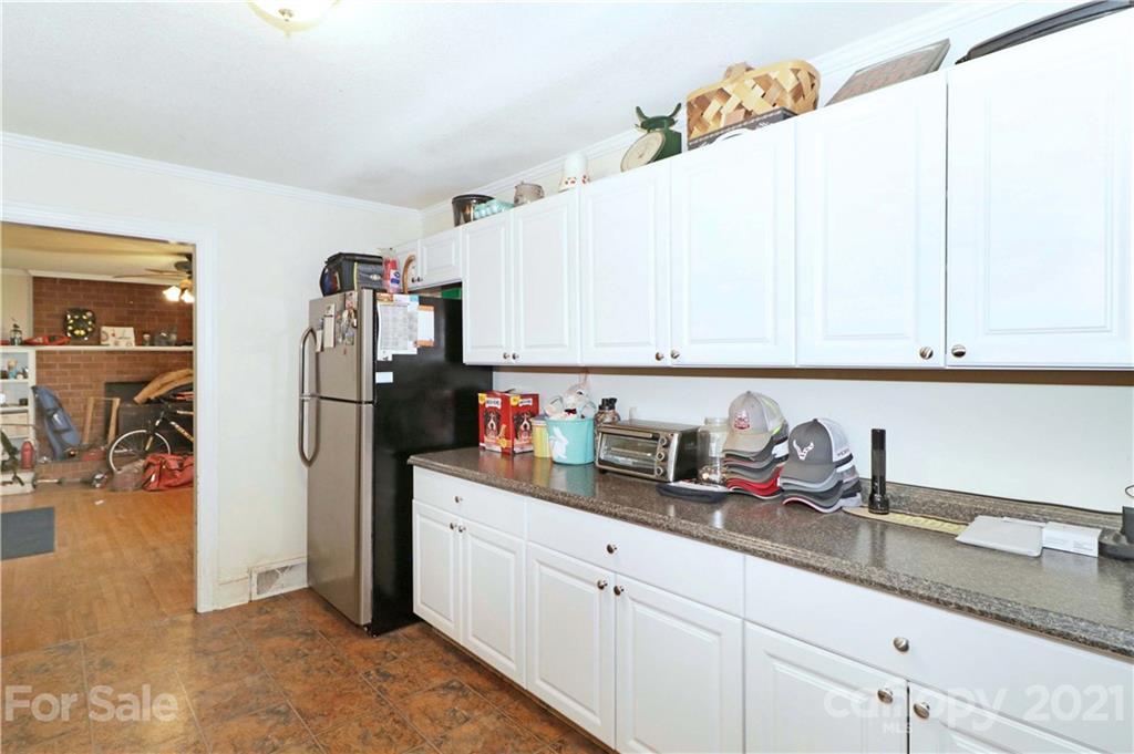 1501 Smith Farm Road Stony Point, NC 28678 - Photo 5 of 38 Gallery Image 5