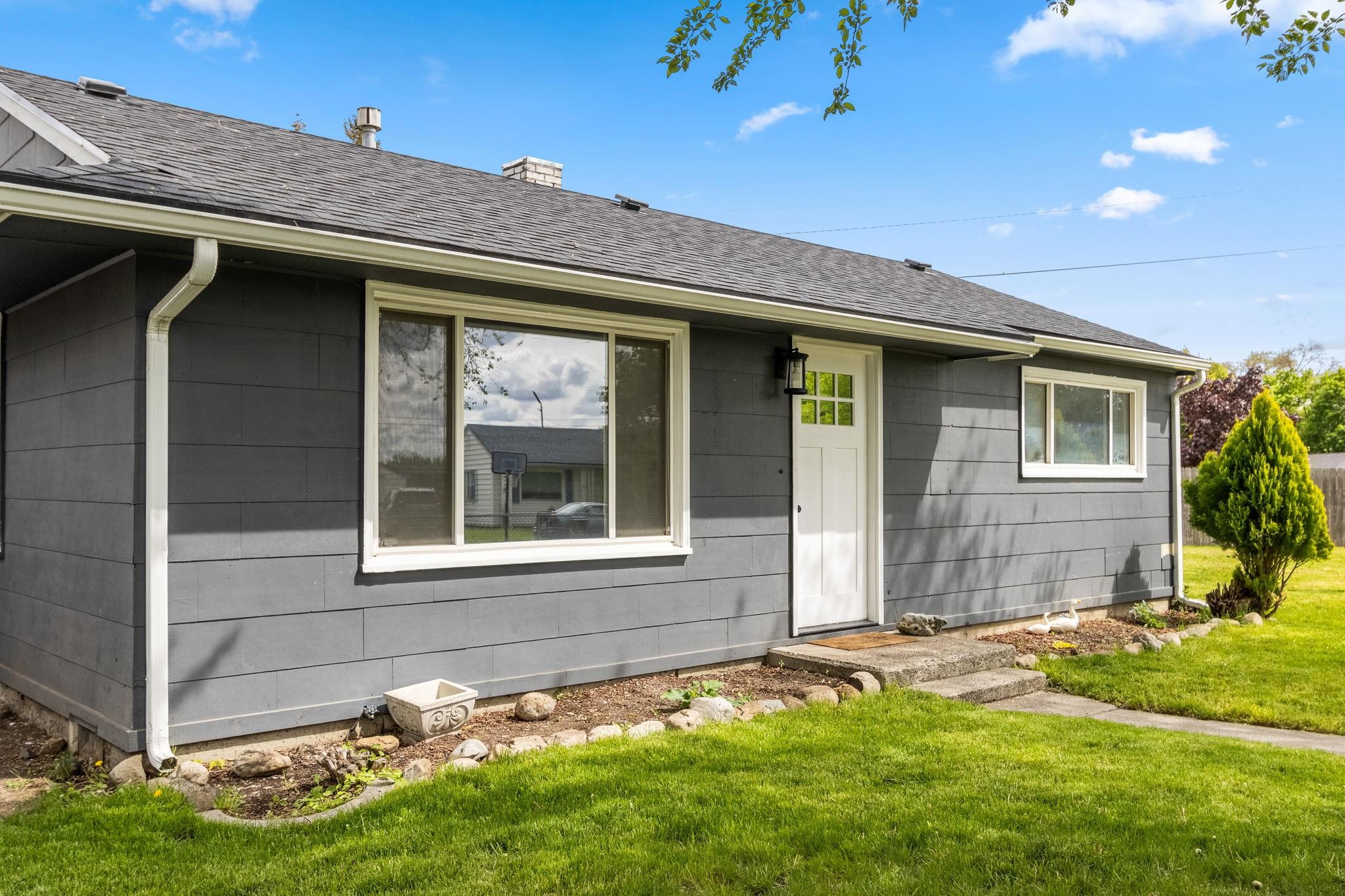 1330 North Lily Road Spokane, WA 99212 - Photo 2 of 49 Gallery Image 2