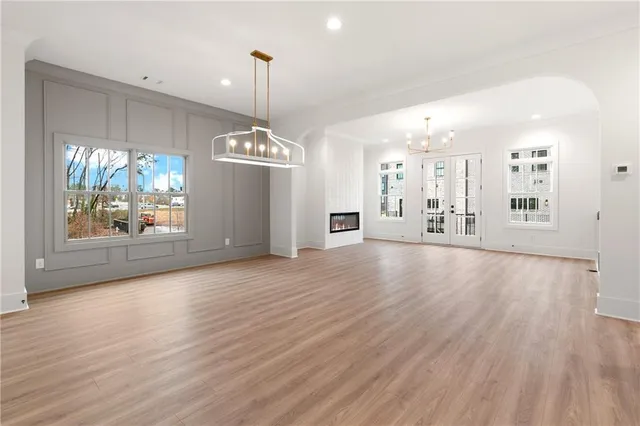 $725,000 | 345 Sugarview Road, Sugar Hill, GA 30518