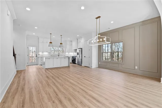 $725,000 | 345 Sugarview Road, Sugar Hill, GA 30518