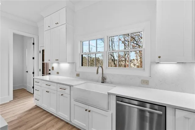 $725,000 | 345 Sugarview Road, Sugar Hill, GA 30518