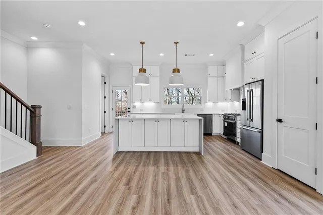 $725,000 | 345 Sugarview Road, Sugar Hill, GA 30518