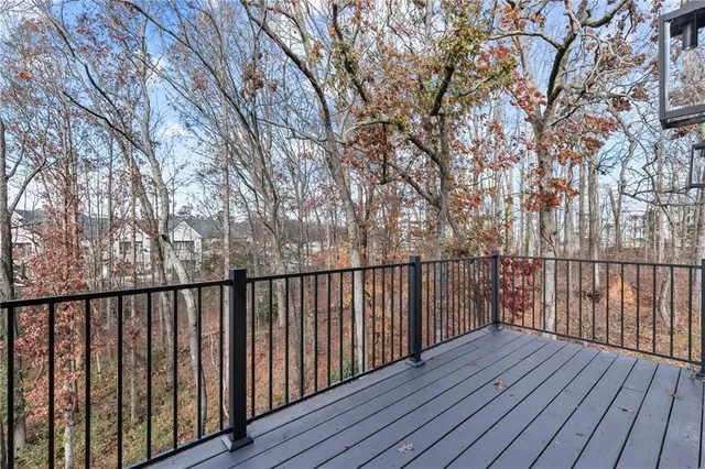 $725,000 | 345 Sugarview Road, Sugar Hill, GA 30518