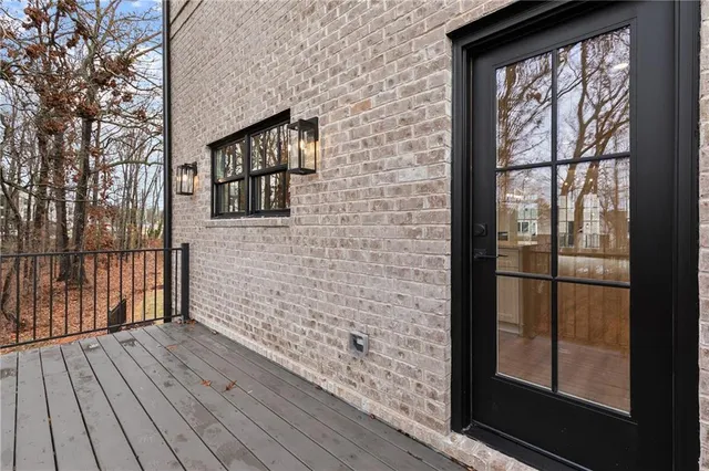 $725,000 | 345 Sugarview Road, Sugar Hill, GA 30518