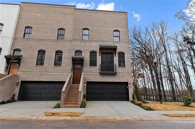 $725,000 | 345 Sugarview Road, Sugar Hill, GA 30518