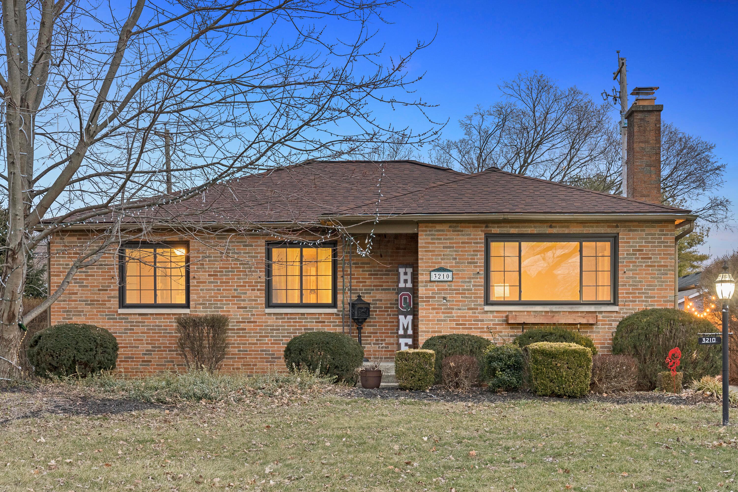 3210 Ainwick Road Columbus, OH 43221 - Photo 2 of 30 DSC09988