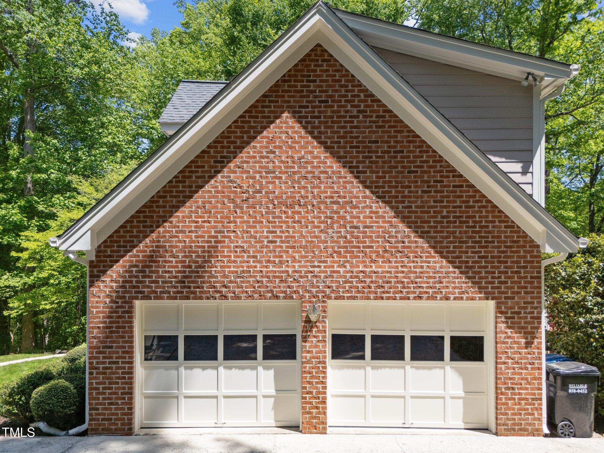 12200 Glenlivet Way Raleigh, NC 27613 - Photo 33 of 51 46-web-or-mls-DJI_20250418133122_0683_D