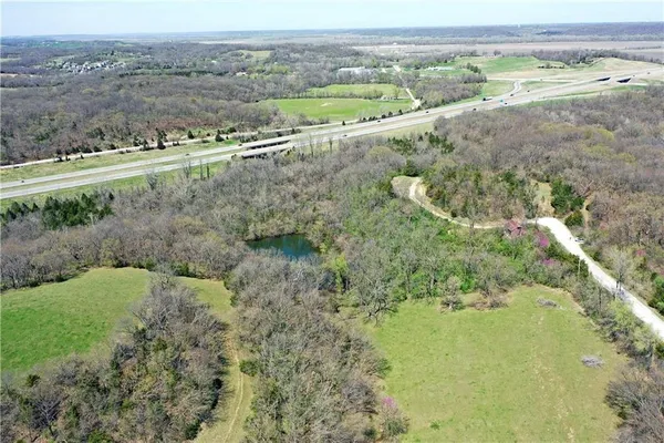 $950,000 | 9817 Hollingsworth Road, Kansas City, KS 66109