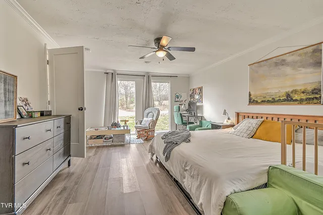 $199,600 | 252 Asheville Avenue, Mount Carmel, TN 37645