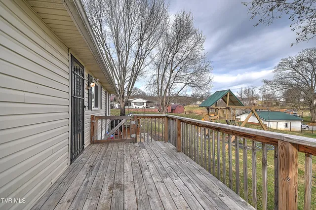 $199,600 | 252 Asheville Avenue, Mount Carmel, TN 37645