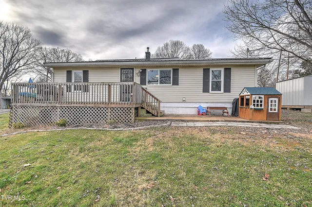 $197,000 | 252 Asheville Avenue, Mount Carmel, TN 37645