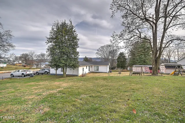 $197,000 | 252 Asheville Avenue, Mount Carmel, TN 37645