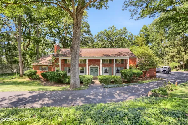 $495,000 | 5 Wilson Circle, Milton, PA 17847