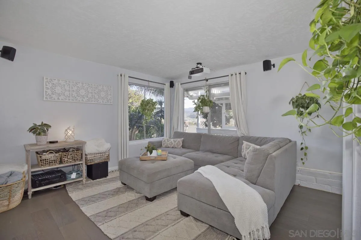2659 Daisy Lane Fallbrook, CA 92028 - Photo 9 of 28 Gallery Image 9