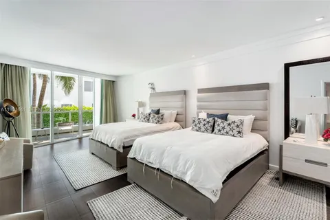 $12,000,000 | 4391 Collins Avenue, Unit 512, Miami Beach, FL 33140