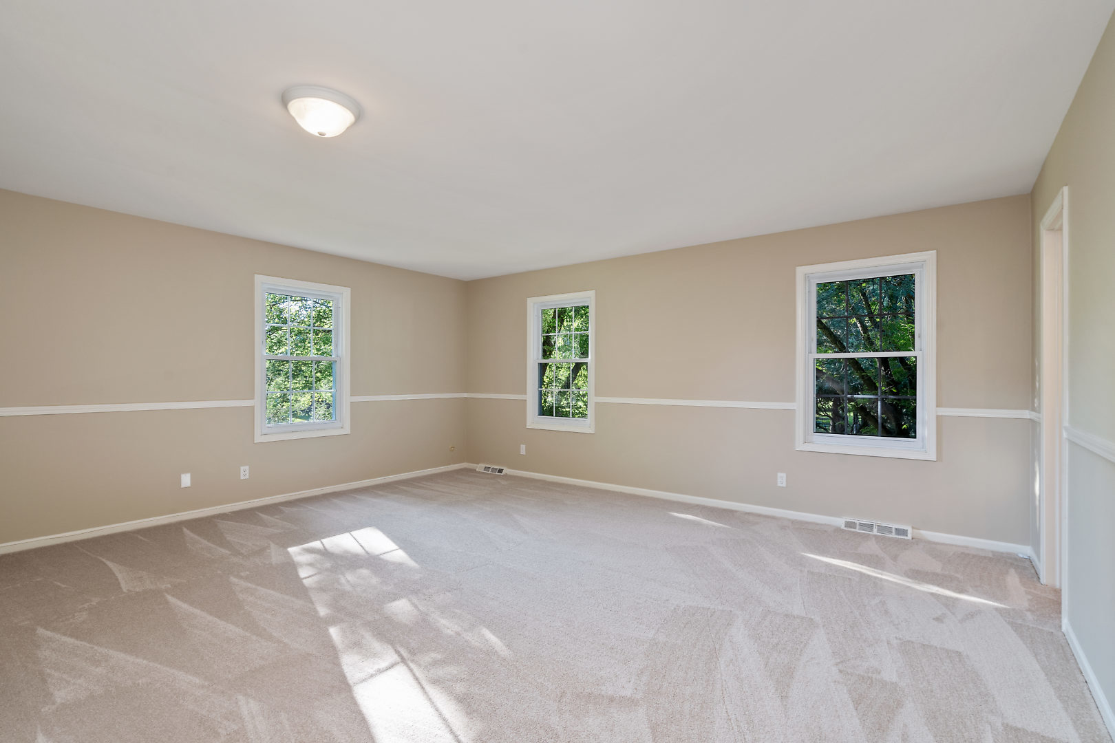 48 Winthrop New Road Sugar Grove, IL 60554 - Photo 12 of 30 Gallery Image 12