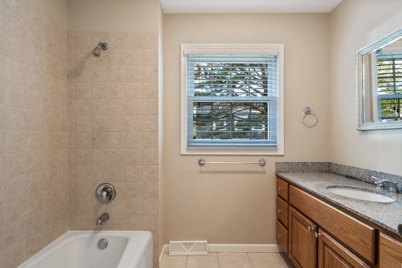 48 Winthrop New Road Sugar Grove, IL 60554 - Photo 18 of 30 Gallery Image 18