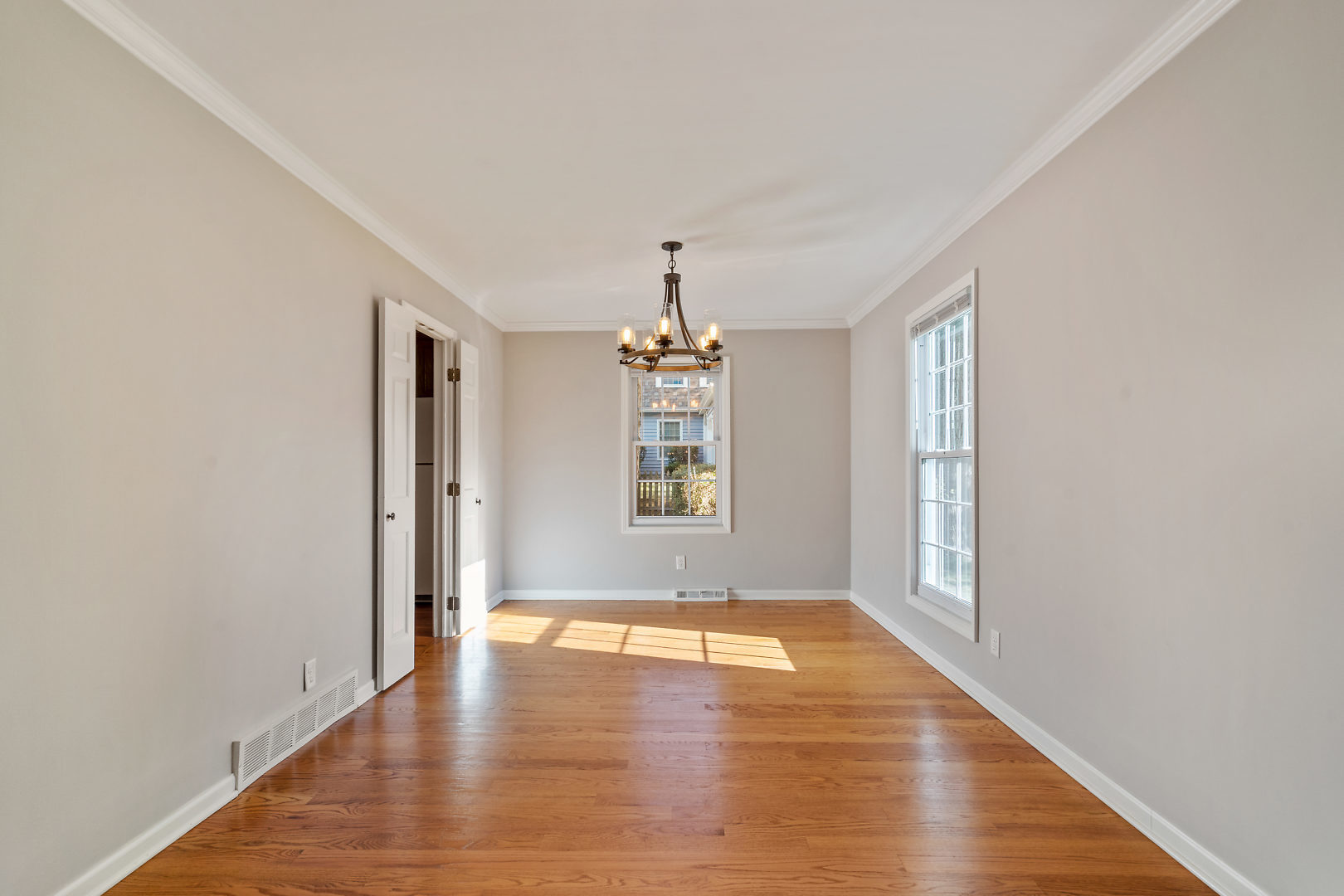 48 Winthrop New Road Sugar Grove, IL 60554 - Photo 7 of 30 Gallery Image 7