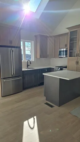 $3,500 | 639 East Broadway, Unit A, Haverhill, MA 01830